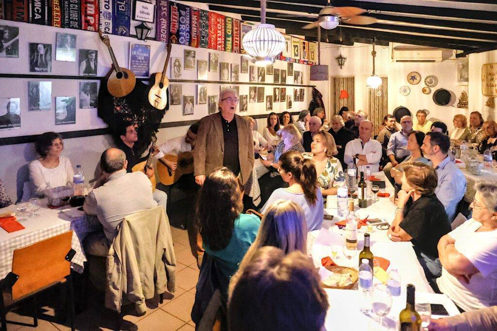 Fado na Adega