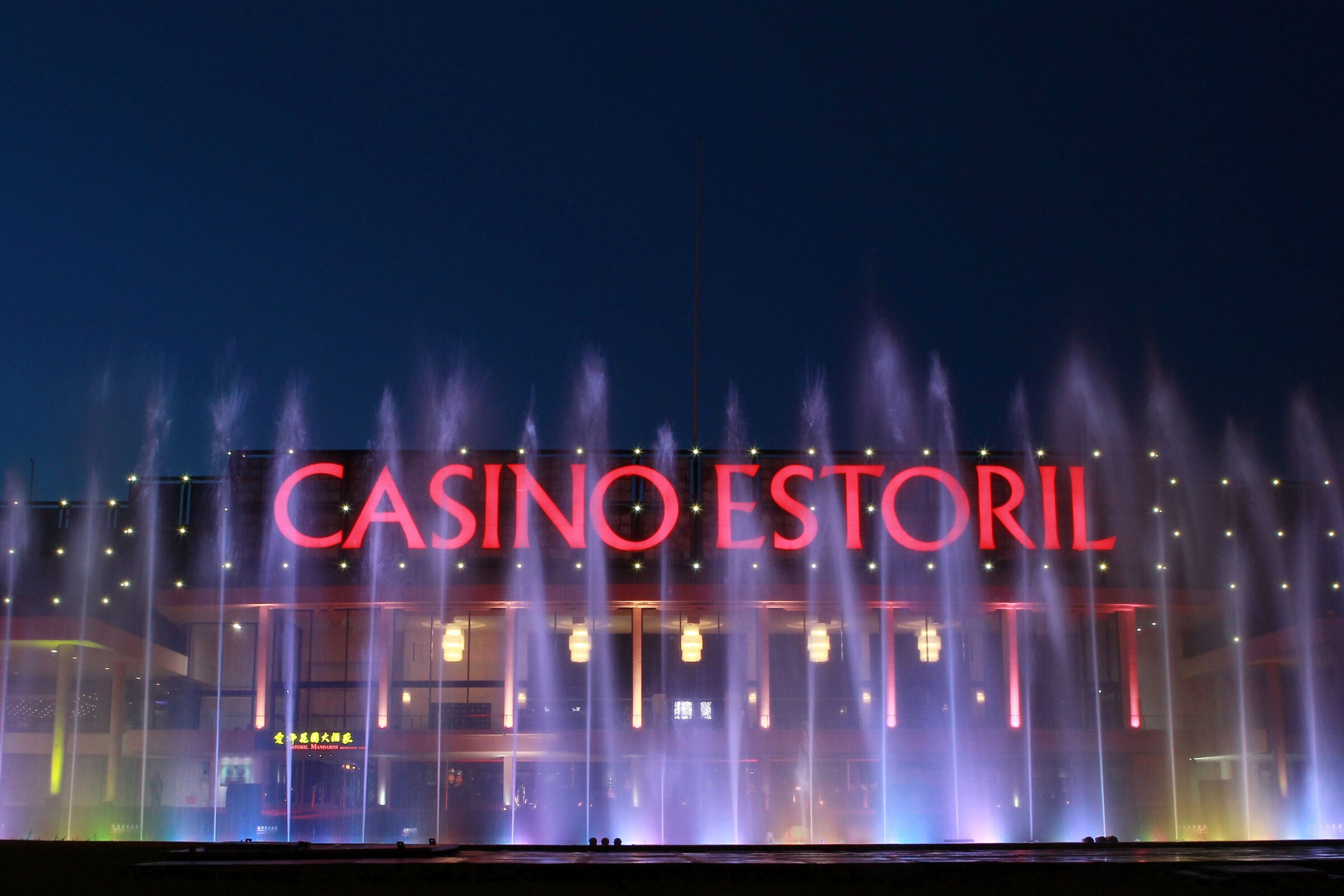 Casino Estoril reservou para junho 25 espectáculos gratuitos no Lounge D